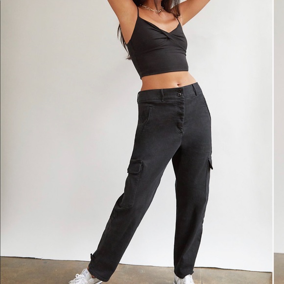 Aritzia Modern Cargo pant - Picture 3 of 3